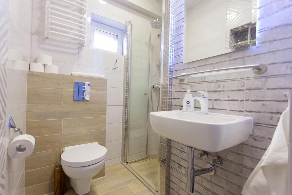 Villa Anna Gdansk - Noclegi Rooms - Free Parking 외부 사진
