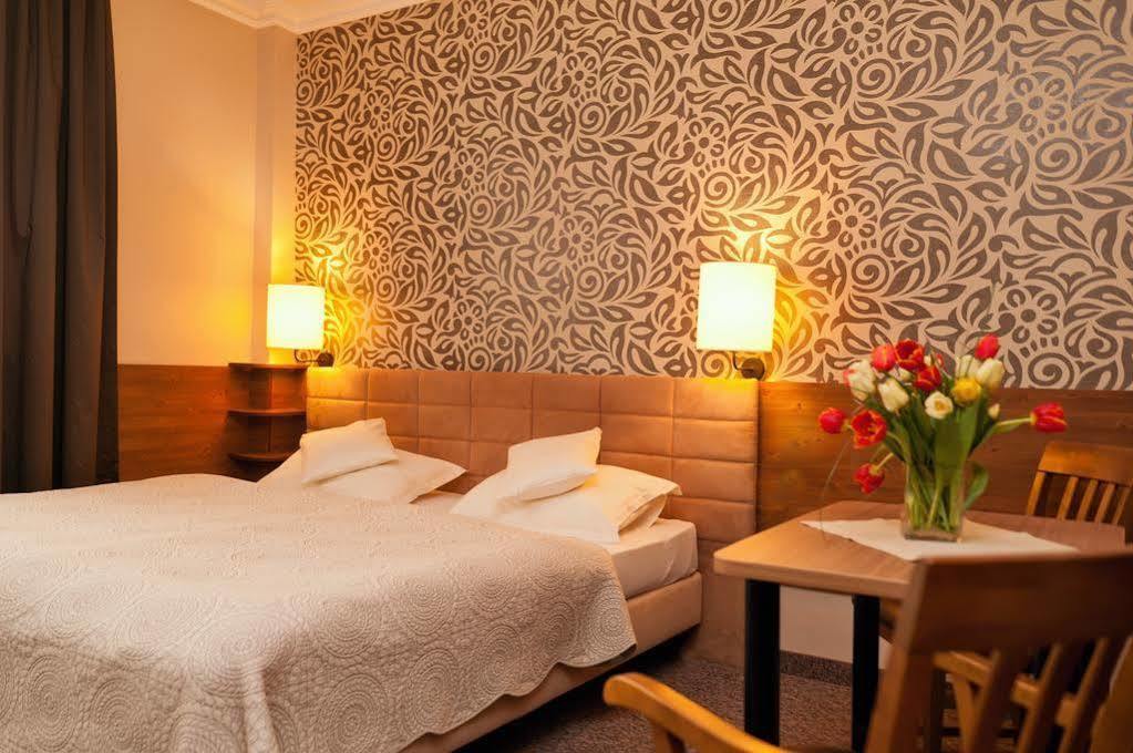 Villa Anna Gdansk - Noclegi Rooms - Free Parking 외부 사진
